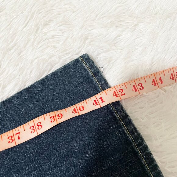 Women Levi's Supreme Curve Skinny Boot Cut Flare Jeans in Dark Blue Size 31x32 - Picture 4 of 9